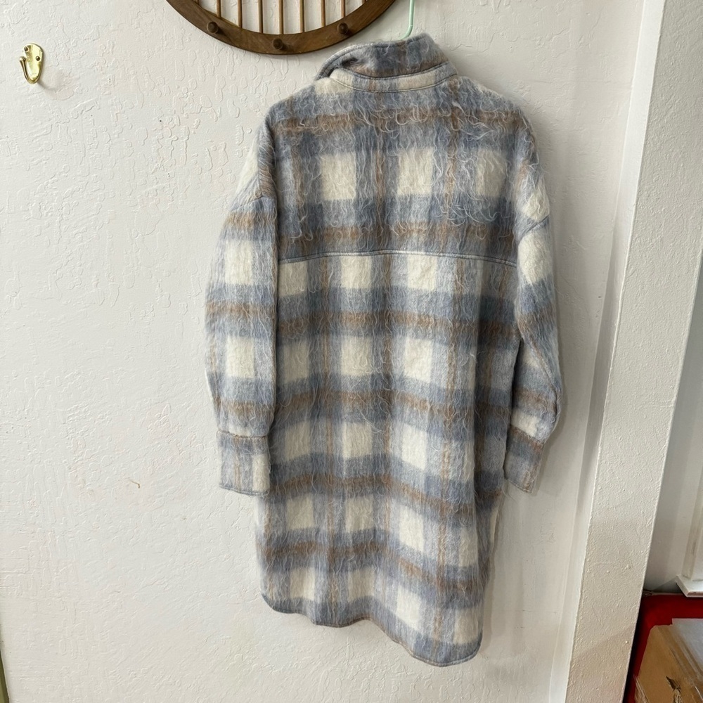 Miss Lola Blue Plaid Long Line Side Slit Fuzzy Button Down Shacket Jacket M/L - Picture 11 of 12
